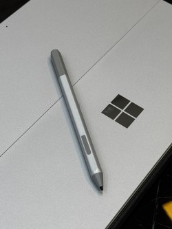 قلم لمسی مایکروسافت مدل Surface 2017 اصلی